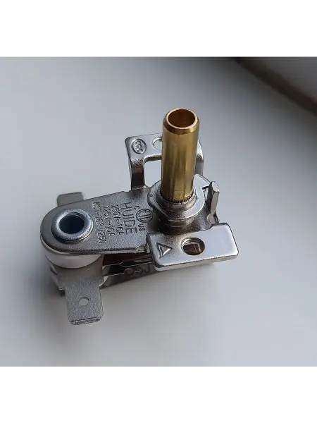 Термостат обогревателя радиатора 70°C 16A 250V шток-12mm