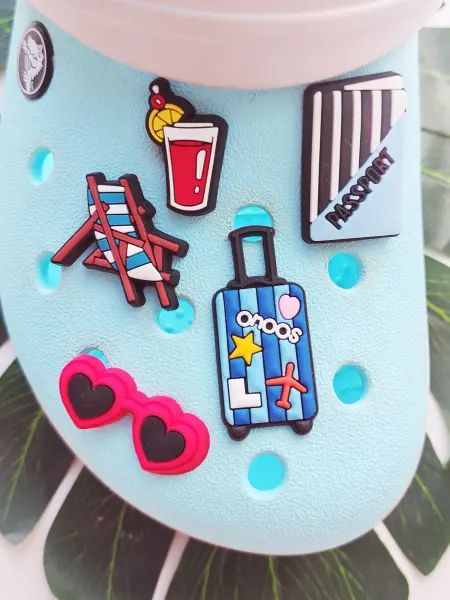 Fun_Jibz Джибитсы на crocs чемодан пляж очки отдых