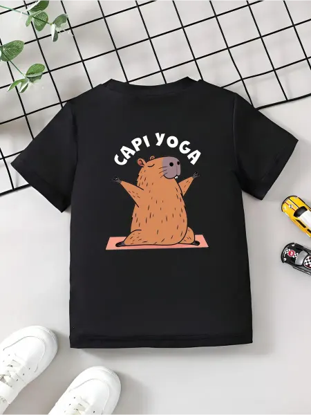 Футболка с принтом капибара "Capi yoga"