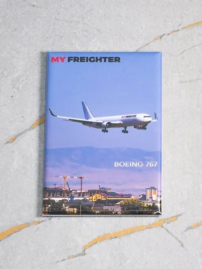 Фото магнит (авиасувенир), фото грузового самолёта Boeing 767 My Freighter, размер 8 x 5 см