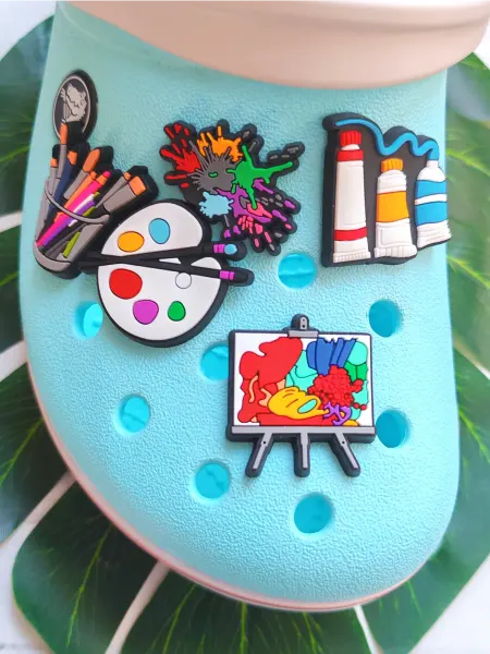 Fun_Jibz Джибитсы для художника на Crocs краски