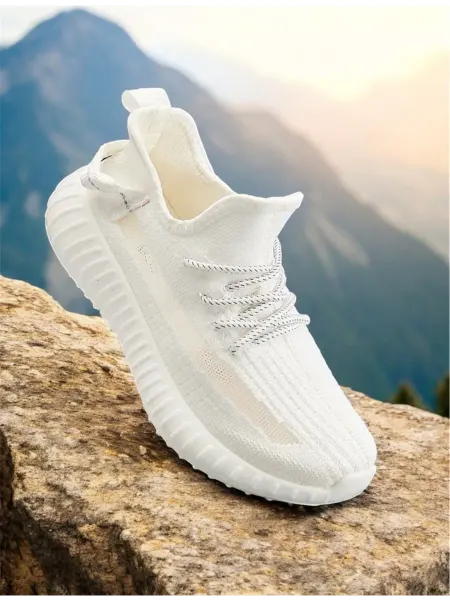 Yeezy Boost Кроссовки изики