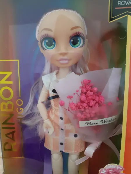 Кукла в модном сарафане в коробке