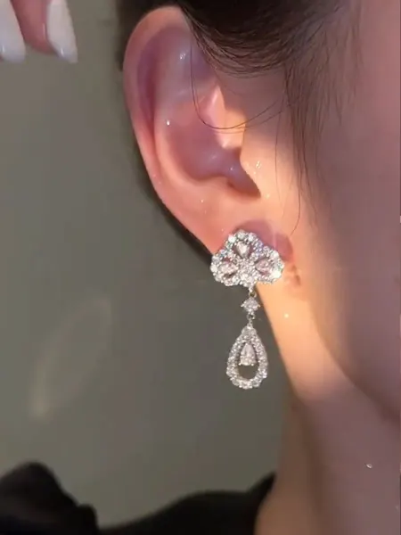 BijouBijou Серьги бижутерия со стразами