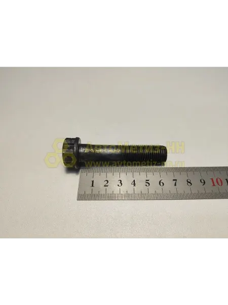 БЕЛЗАН Болт М14*1,5*64 маховика с фланцем звезд. заг. 740-1005127